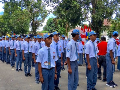 Lomba Gerak Jalan Putra SMKN 2 Sinjai “Bergerak Bersama, Menari Menuju Garis Finish”